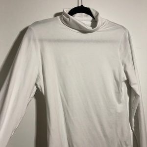 Basic White Turtleneck Top 🐢